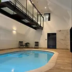 Feriehus Avec Piscine Interieure Jacuzzi Et Cinema Oisseau