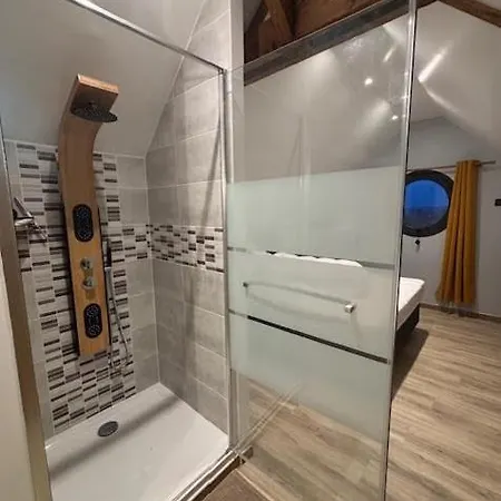 Avec Piscine Interieure Jacuzzi Et Cinema 度假居