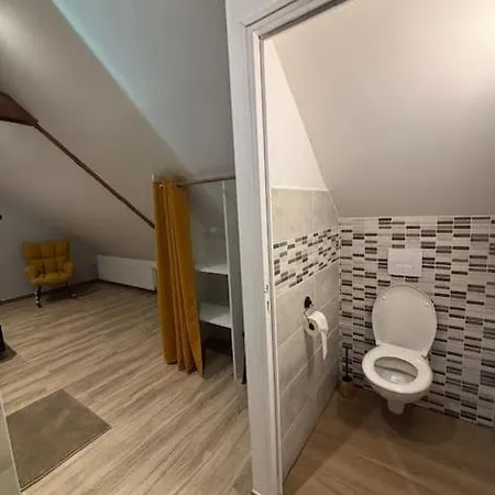 Avec Piscine Interieure Jacuzzi Et Cinema 度假居 *