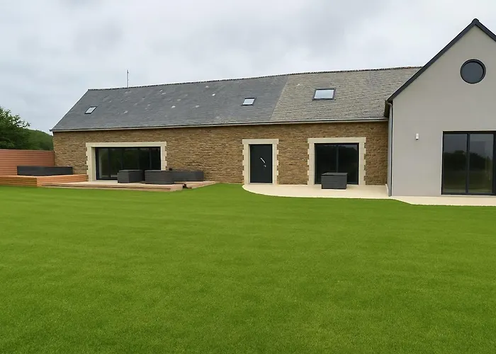 Avec Piscine Intérieure Jacuzzi Et Cinéma Casa vacanze Oisseau